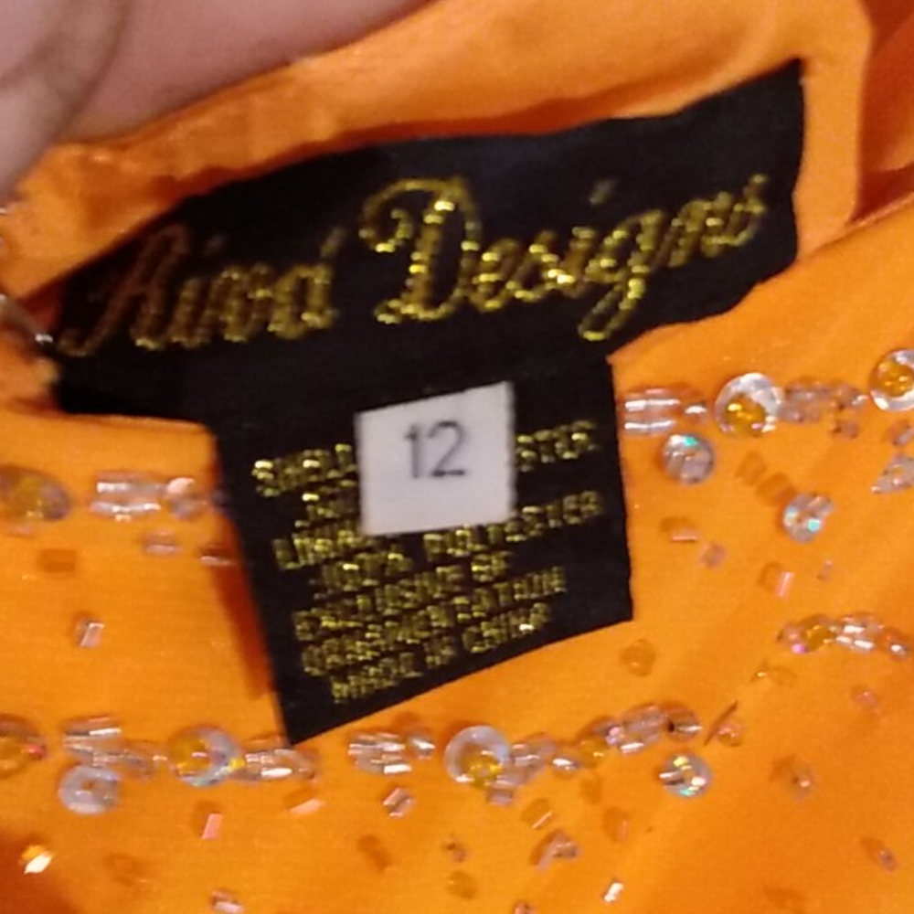 Dress - Picture 4 of 4